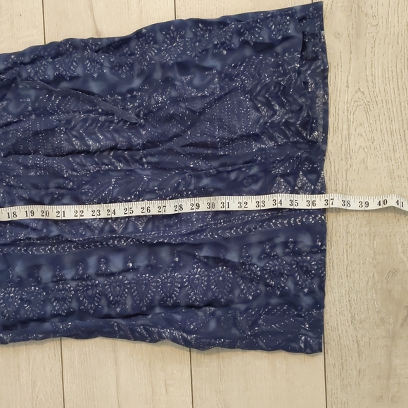 Petite Sophisticate Blue Wrap Skirt Size Medium - Picture 6 of 8